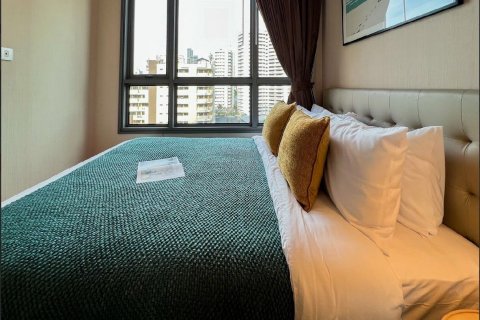 Студия в кондо в Ваттхане, Бангкок, Таиланд № 138448 - фото 13