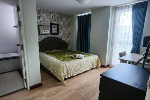 Condo à Phra Khanong, Bangkok, Thaïlande, 2 chambres  № 138452 - photo 3