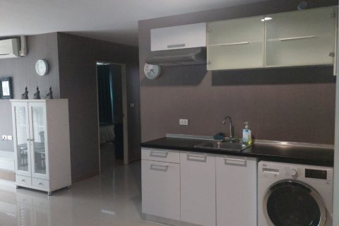 Condo à Phra Khanong, Bangkok, Thaïlande, 2 chambres  № 138452 - photo 5