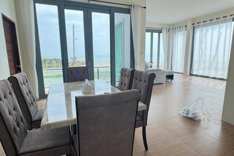 Villa in Cha-am, Thailand 4 bedrooms № 138451 - photo 23