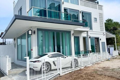 Villa in Cha-am, Thailand 4 bedrooms № 138451 - photo 3