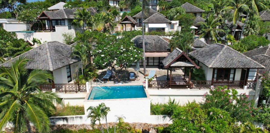Villa in Ko Samui, Thailand 3 bedrooms № 138447
