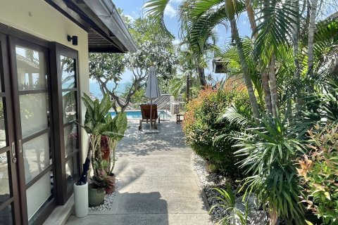 Villa in Ko Samui, Thailand 3 bedrooms № 138447 - photo 14