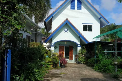 House in Phuket, Thailand 3 bedrooms № 155206 - photo 1