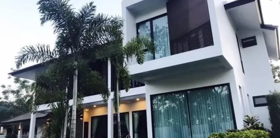 Villa in Hang Dong, Thailand 4 bedrooms № 155210