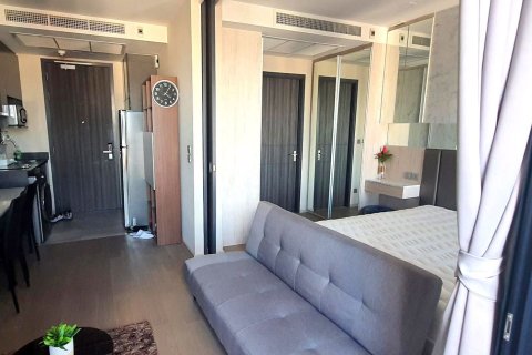 Studio dans le Condo à Watthana, Bangkok, Thaïlande  № 153266 - photo 2