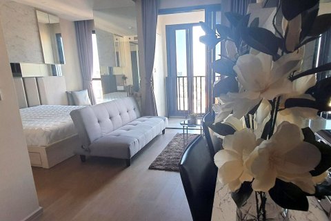 Studio dans le Condo à Watthana, Bangkok, Thaïlande  № 153266 - photo 1