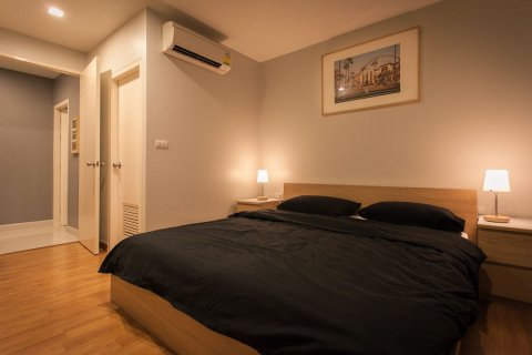 Condo in Bang Rak, Bangkok, Thailand, 2 bedrooms  № 136519 - photo 9