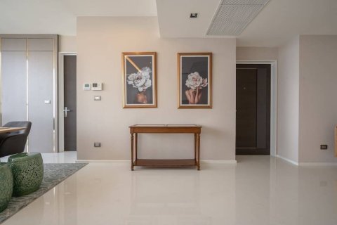 Condo in Sathon, Bangkok, Thailand, 2 bedrooms  № 156317 - photo 3