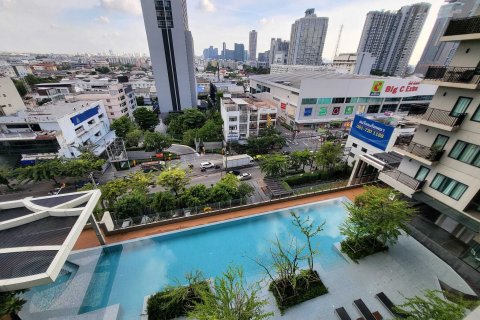 Studio in the Condo in Watthana, Bangkok, Thailand  № 162147 - photo 11