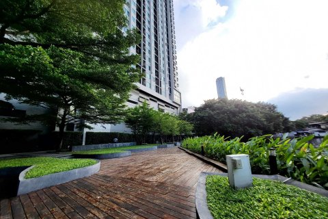 Studio in the Condo in Watthana, Bangkok, Thailand  № 162147 - photo 12