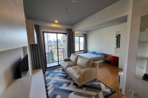 Studio in the Condo in Watthana, Bangkok, Thailand  № 162147 - photo 3