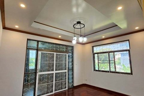 Дом в Бангкоке, Таиланд с 6 спальнями  № 162146 - фото 20