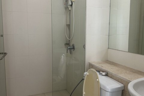 Condo in Samut Prakan, Thailand, 2 bedrooms  № 154287 - photo 12