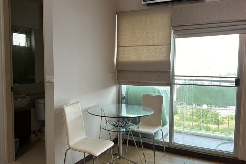 Condo in Samut Prakan, Thailand, 2 bedrooms  № 154287 - photo 4