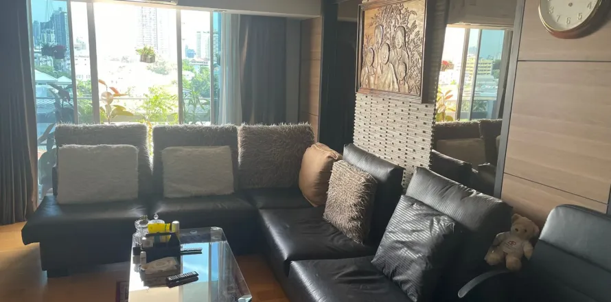 Condo à Khlong Toei, Bangkok, Thaïlande, 3 chambres  № 154284