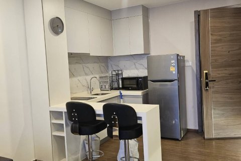 Студия в кондо в Хуай Кванге, Бангкок, Таиланд № 154112 - фото 2