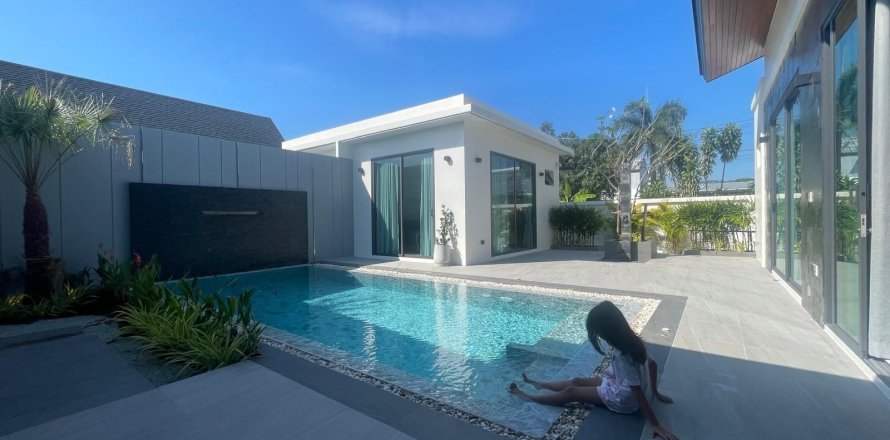 Villa in Phuket, Thailand 3 bedrooms № 154408