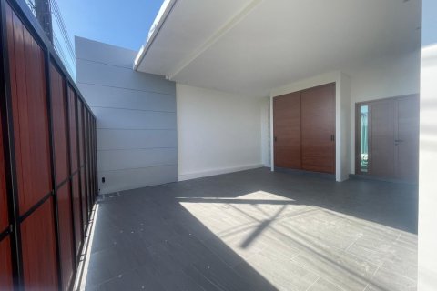 Villa in Phuket, Thailand 3 bedrooms № 154408 - photo 21