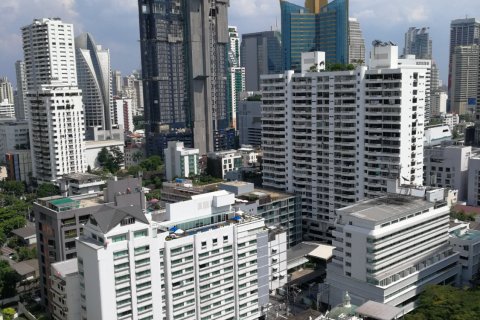 Studio dans le Condo à Watthana, Bangkok, Thaïlande  № 154405 - photo 15