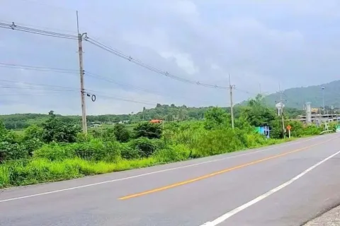 Terrain à Rayong, Thaïlande 36800 m2 № 154404 - photo 2