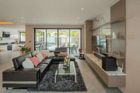 House in Chiang Mai, Thailand 4 bedrooms № 119989 - photo 3
