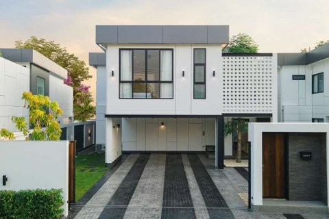 House in Chiang Mai, Thailand 4 bedrooms № 119989 - photo 22