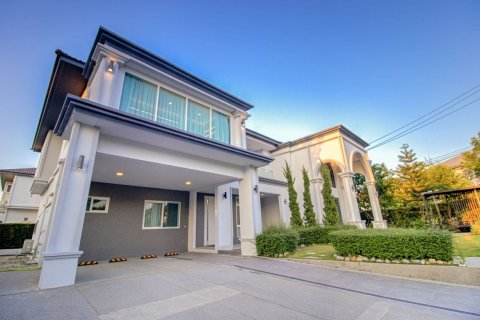 House in Chiang Mai, Thailand 6 bedrooms № 119991 - photo 8