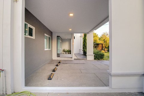 House in Chiang Mai, Thailand 6 bedrooms № 119991 - photo 12