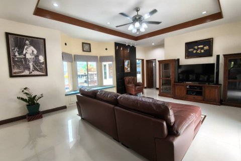 Вилла в Хуа Хине, Таиланд с 4 спальнями  № 151220 - фото 27