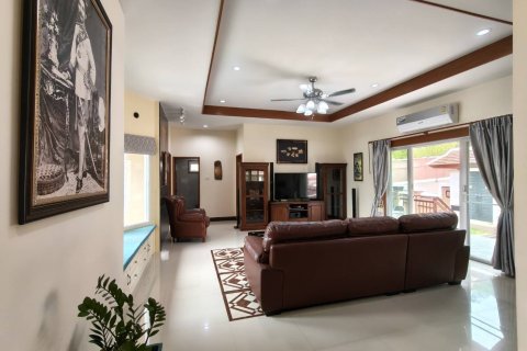 Вилла в Хуа Хине, Таиланд с 4 спальнями  № 151220 - фото 14