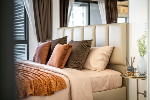 Studio dans le Condo à Sathon, Bangkok, Thaïlande  № 169288 - photo 17