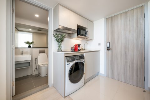 Studio dans le Condo à Sathon, Bangkok, Thaïlande  № 169288 - photo 9