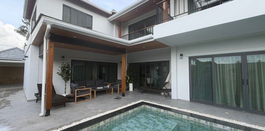 Villa in Phuket, Thailand 3 bedrooms № 169285