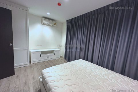 Condo in Samut Prakan, Thailand, 2 bedrooms  № 169286 - photo 4