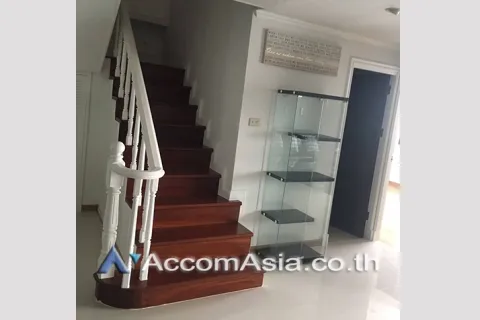 Duplex in Khlong Toei, Bangkok, Thailand 3 Schlafzimmer № 215808 - Foto 11