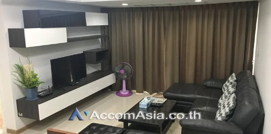 Duplex in Khlong Toei, Bangkok, Thailand 3 Schlafzimmer № 215808