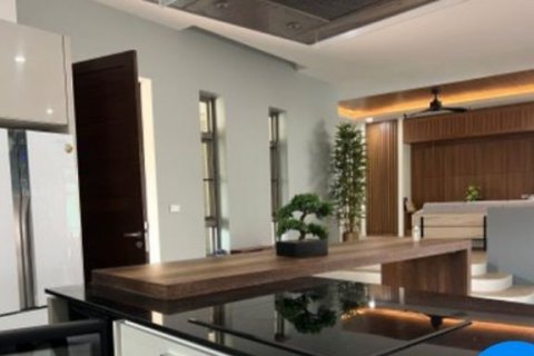 Villa in Phuket, Thailand 4 bedrooms № 155808 - photo 14