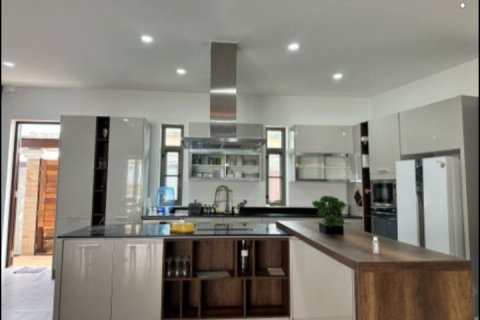 Villa in Phuket, Thailand 4 bedrooms № 155808 - photo 2