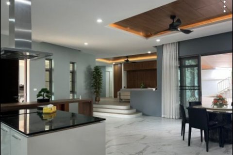 Villa in Phuket, Thailand 4 bedrooms № 155808 - photo 13