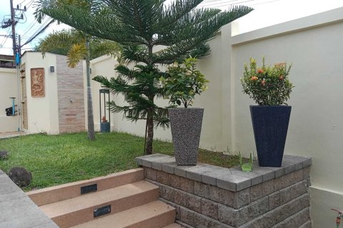 Villa in Phuket, Thailand 4 bedrooms № 155808 - photo 6