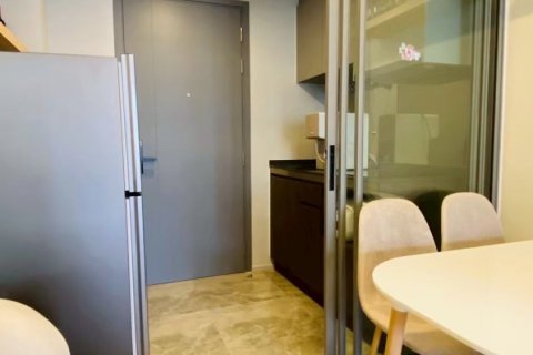 Кондоминиум с 2 спальнями в Ваттхане, Бангкок, Таиланд № 155809 - фото 4