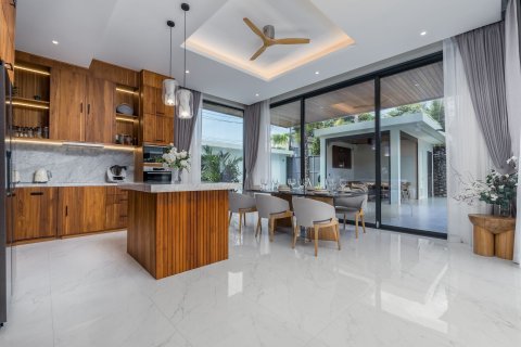 Вилла в Пхукете, Таиланд с 4 спальнями  № 155807 - фото 17