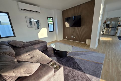 Villa in Ban Chang, Thailand 3 bedrooms № 155813 - photo 13