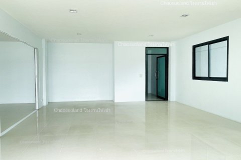 Entrepôt à Samut Sakhon, Thaïlande № 159128 - photo 2