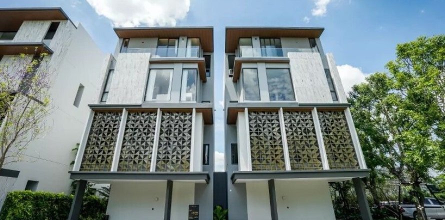 House in Huai Khwang, Bangkok, Thailand 3 bedrooms № 163482