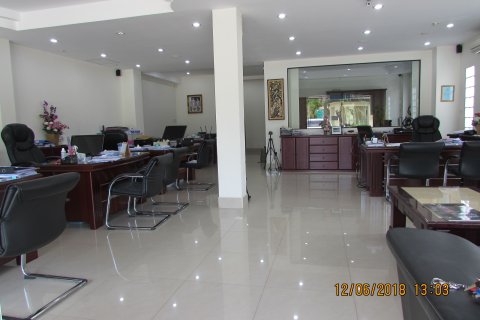 Townhouse in Pattaya, Thailand 5 bedrooms № 163480 - photo 3