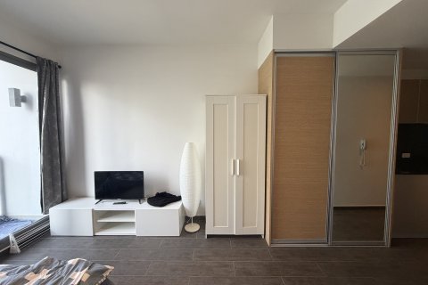 Студия в кондо в Клонг Тоэй, Бангкок, Таиланд № 163479 - фото 2