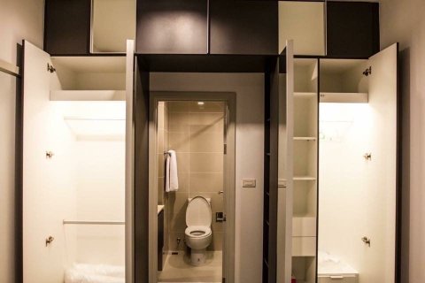 Studio in the Condo in Khlong San, Bangkok, Thailand  № 163477 - photo 8