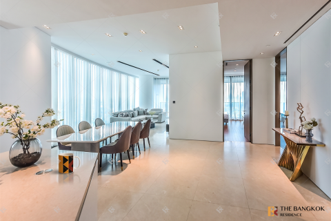 Condo in Bangkok, Thailand, 2 bedrooms  № 209896